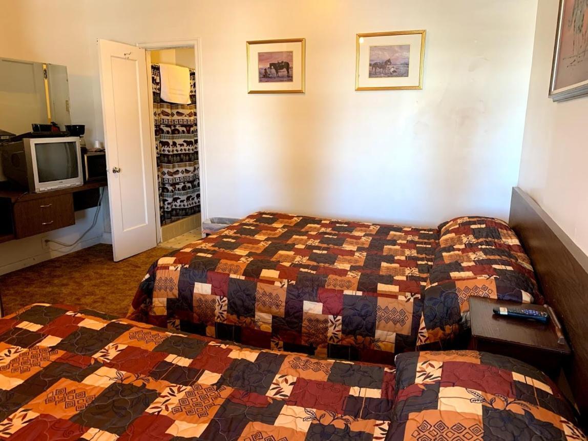 Wagons West Motel Augusta Екстер'єр фото